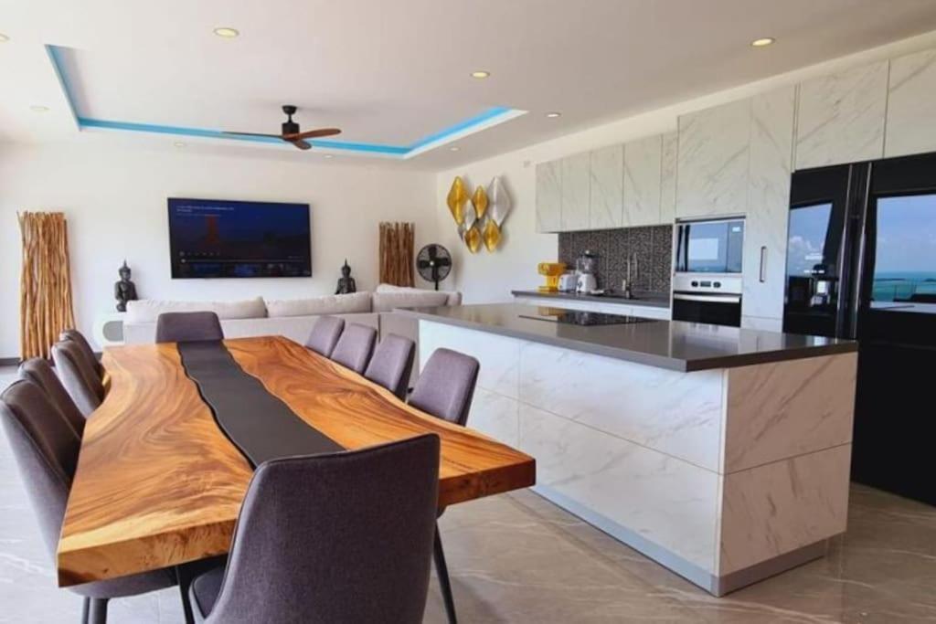 Villa Chokdee - 5 Bedrooms And Amazing Sea View